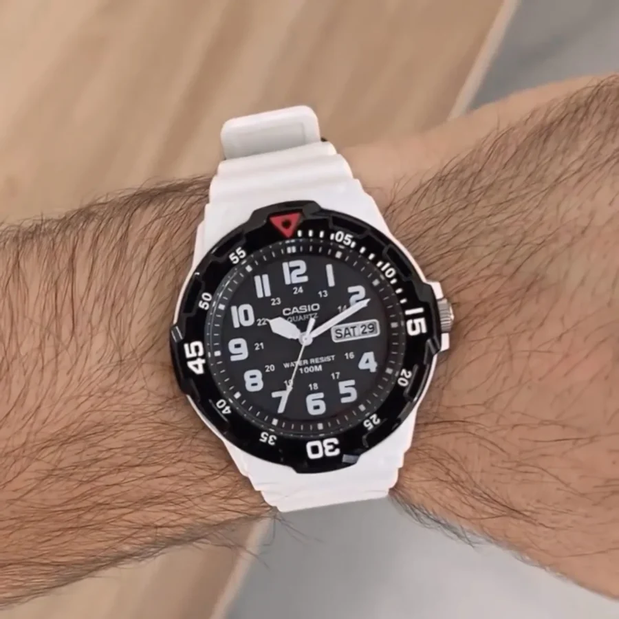 CASIO MRW-200HC-7BV – Image 4